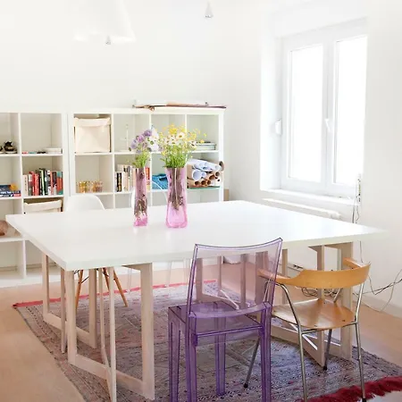 Emonska Design Studio Apartman *